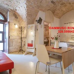  Apartment Dammuso Romantico Italy