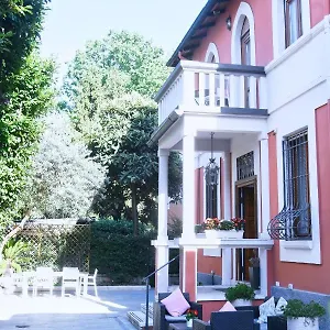 La , Milán Itálie