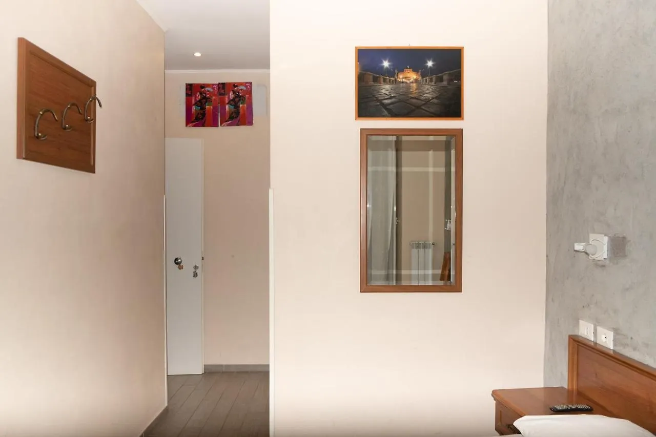 Parri Silton Hotel Rome Guest house